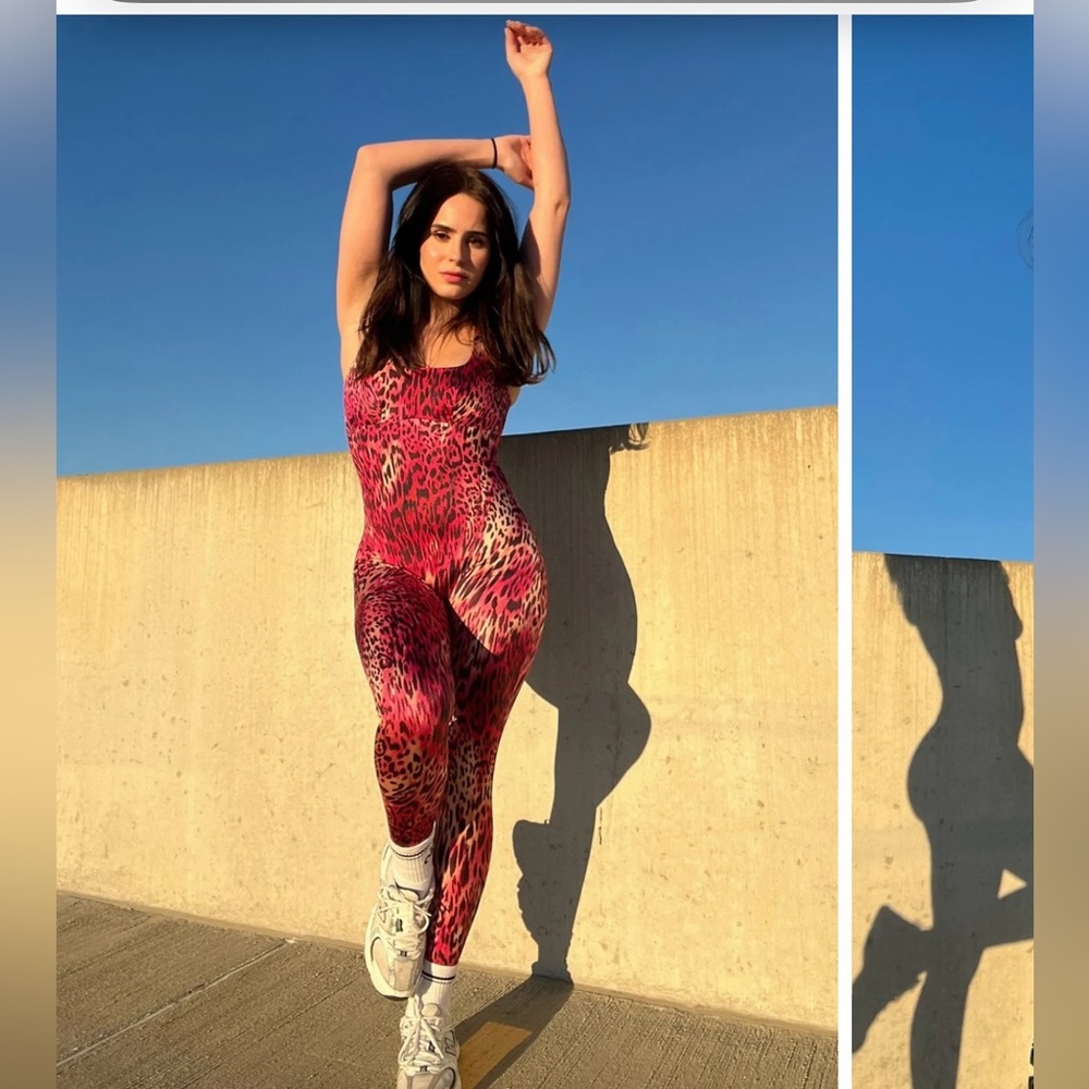 Fabletics  Headliner shaping catsuit